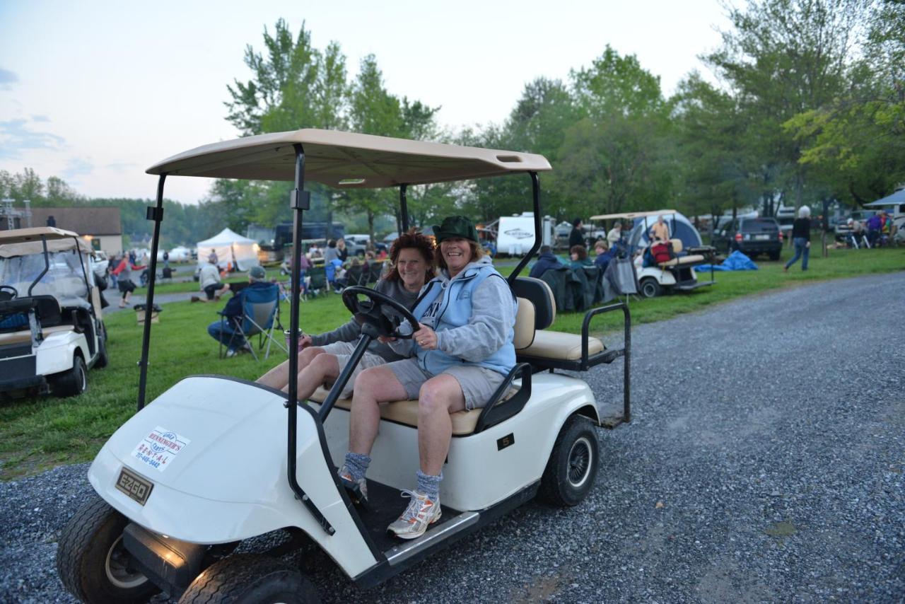 Spring Gulch Screened Park Model 6 Mount Airy 외부 사진